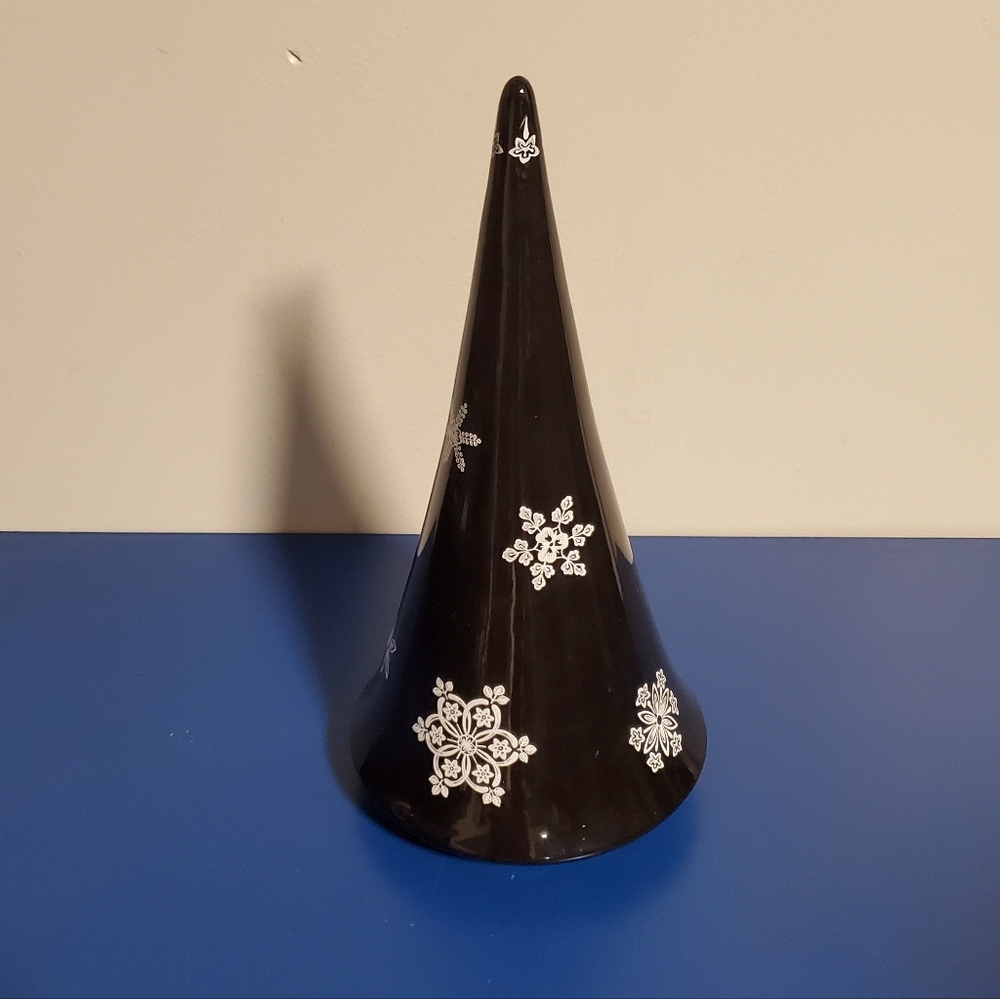 Ceramic Cone Christmas Tree Set - Picture 4 of 4